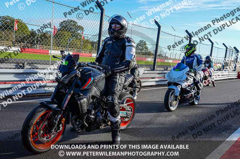 donington no limits trackday;donington park photographs;donington trackday photographs;no limits trackdays;peter wileman photography;trackday digital images;trackday photos